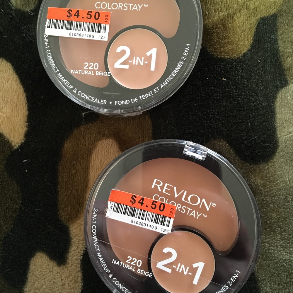 Lot of 2 Revlon Colorstay 2 in 1 220 natural beige sealed new